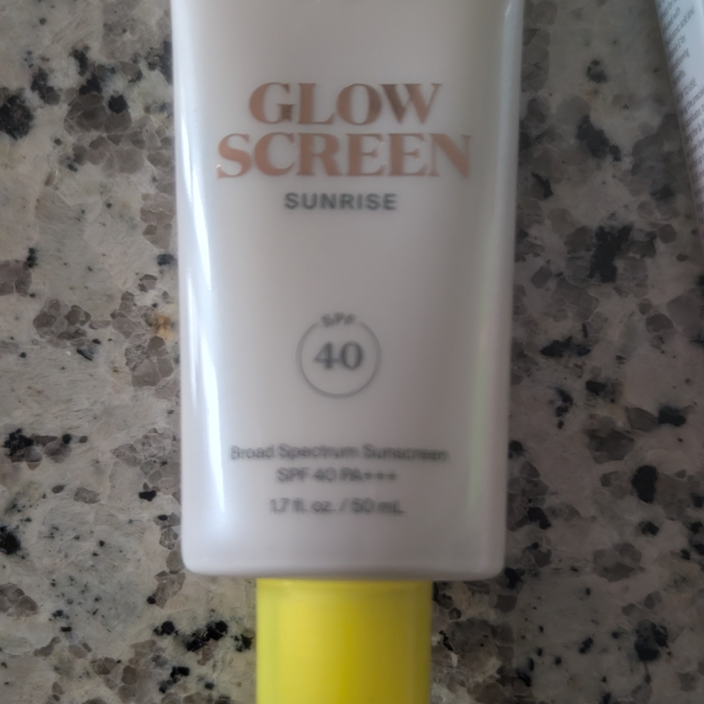 **SOLD** Supergoop! Glowscreen Sunrise SPF 40 with Yellow Cap